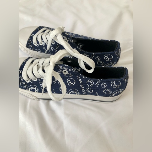 FOCO Penn State Nittany Lions Lace Up Sneakers - Picture 4 of 7